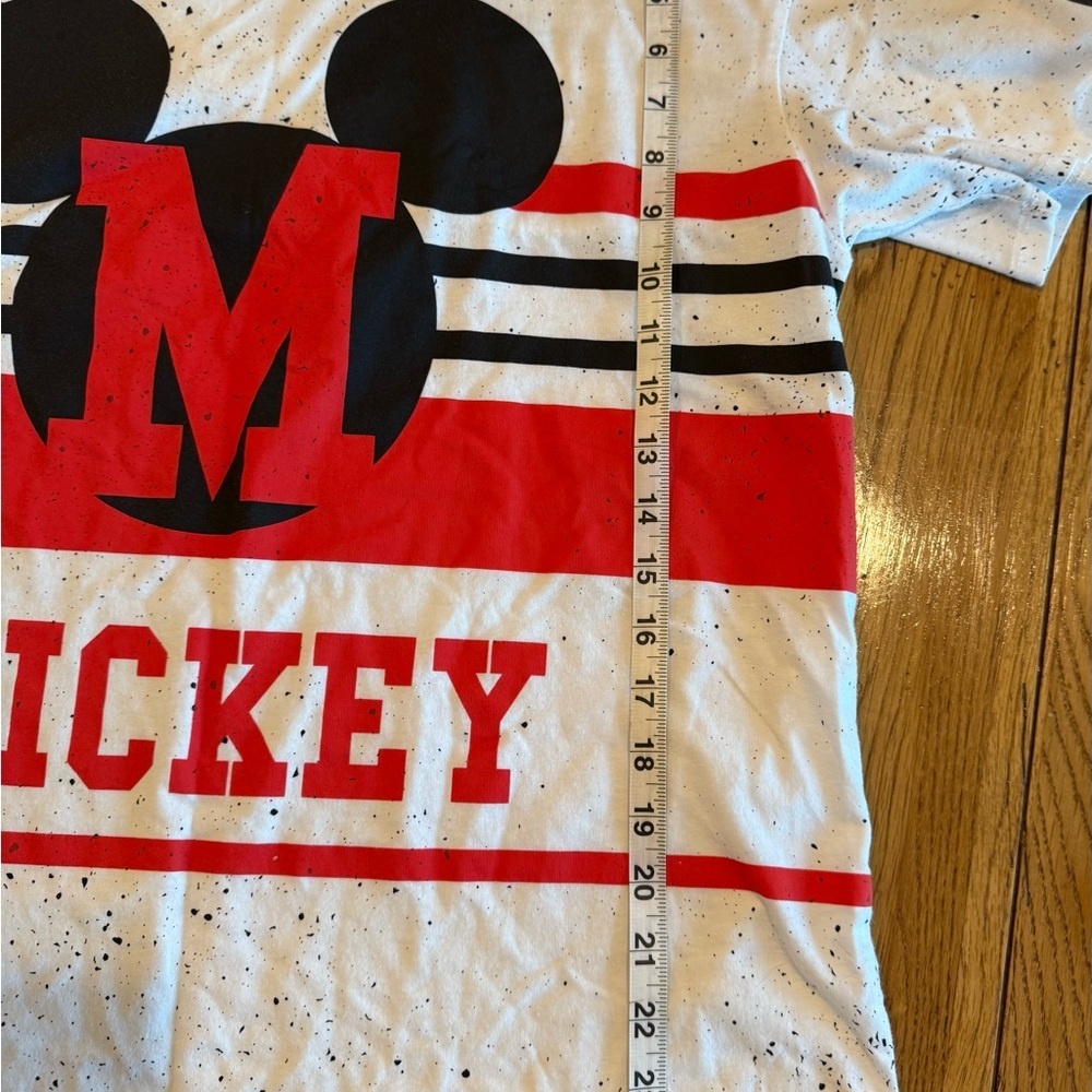 Disney Mickey Red and White Short Sleeve Tee SZ M
NWOT - Picture 2 of 7